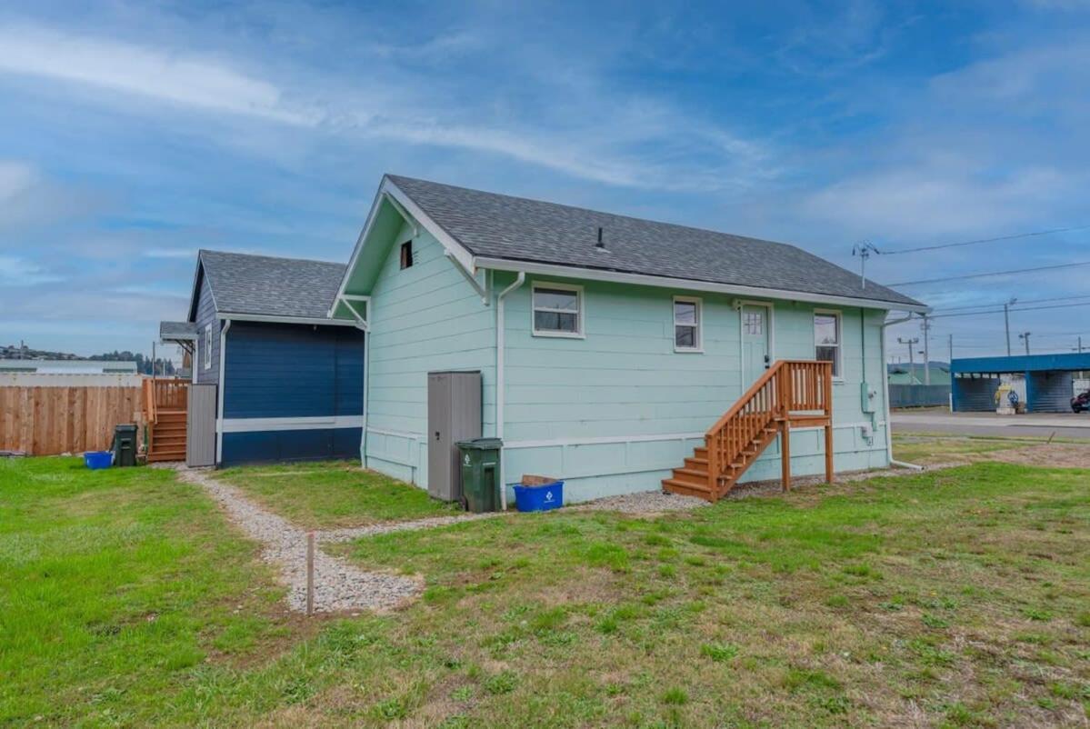 #Stayinmydistrict Coos Bay Cypress Cottage Exterior foto